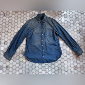 J.Crew Light Wash Chambray Denim Button Down Shirt – Classic Wardrobe Staple